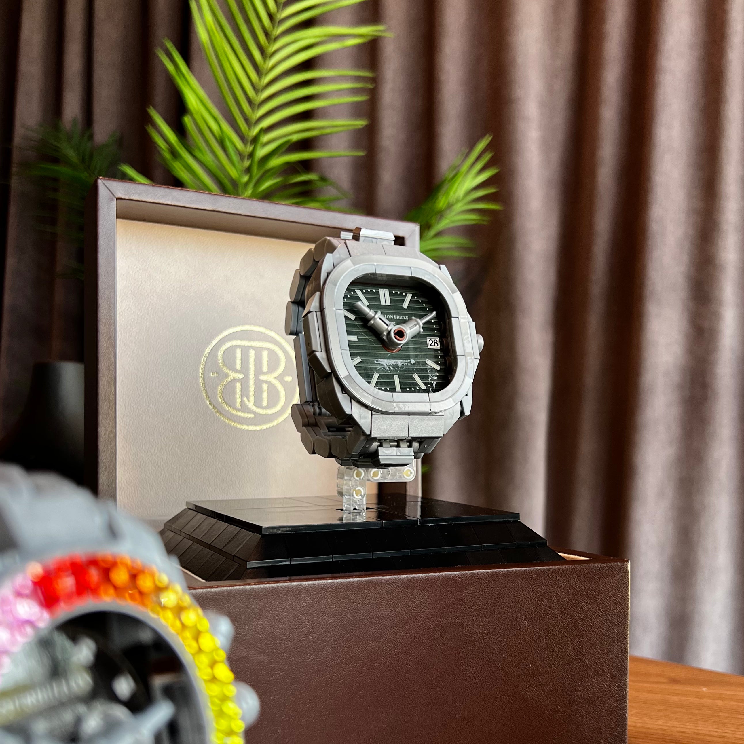 Nautilus OLIVE